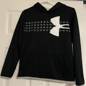 Big boys youth black and white Under Armour hoodie size XL